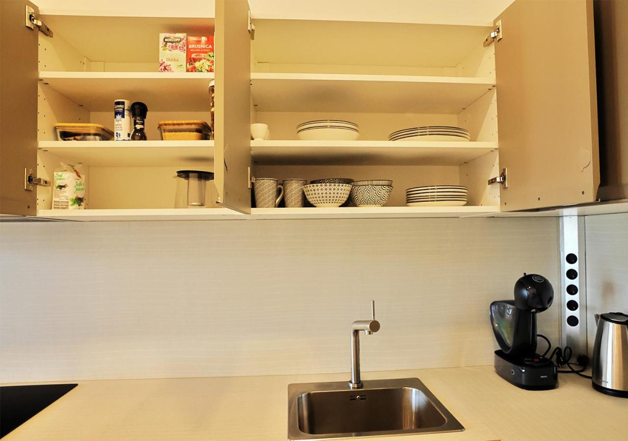 New Cozy 2 Room Pink Apartment Bratislava 058 Ngoại thất bức ảnh