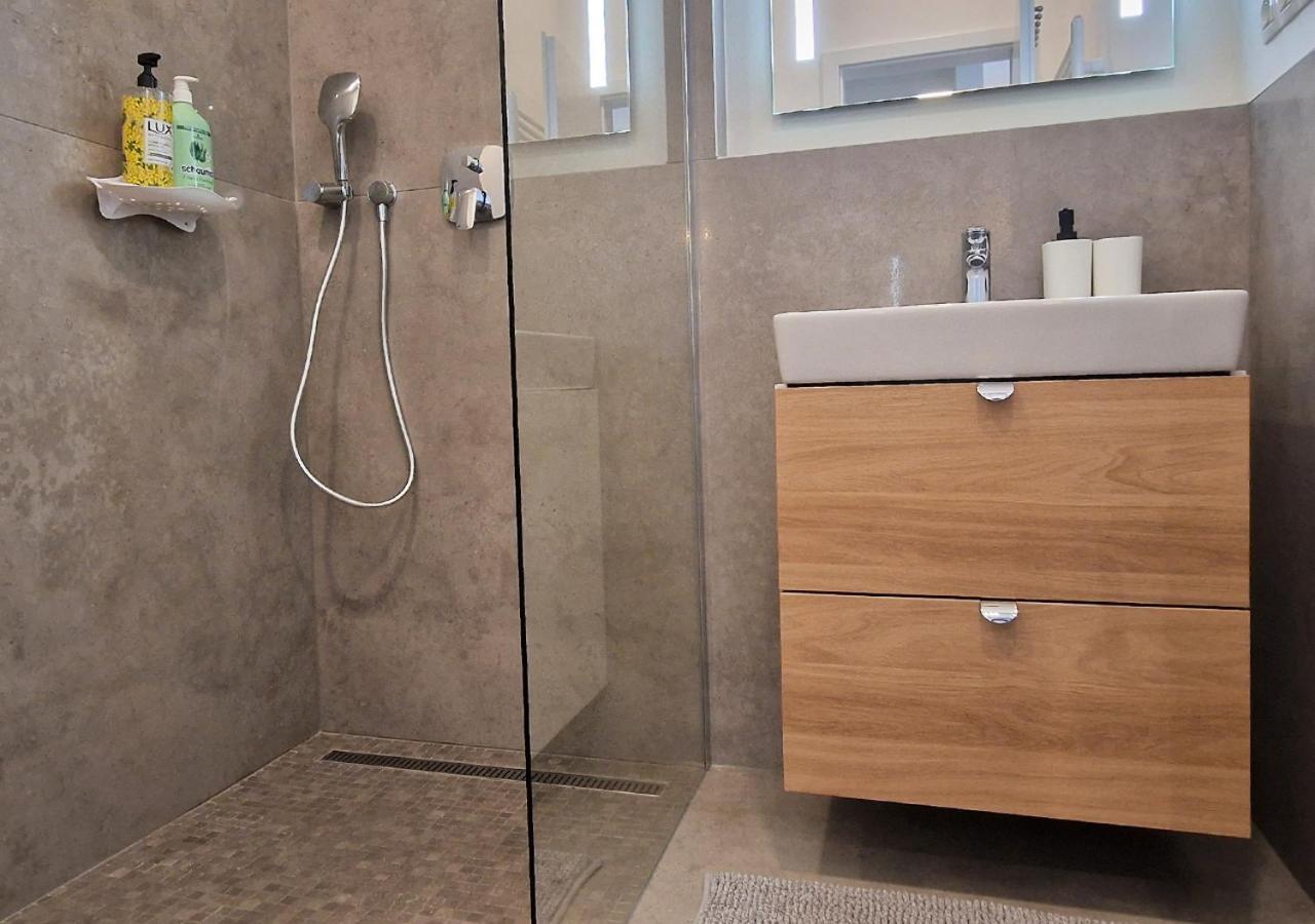 New Cozy 2 Room Pink Apartment Bratislava 058 Ngoại thất bức ảnh